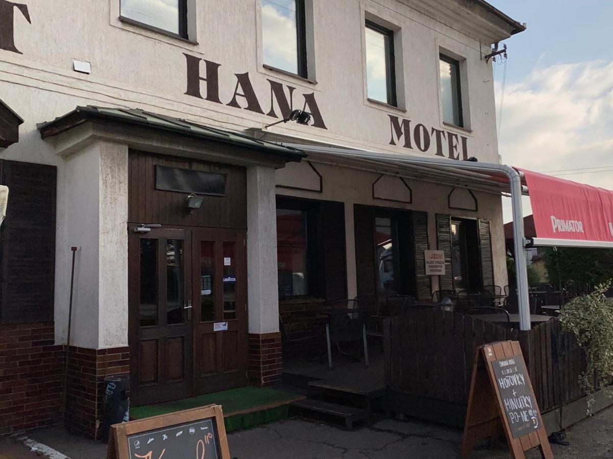 Restaurant Motel Hana Barbara Gastro Sro Ostretin Εξωτερικό φωτογραφία