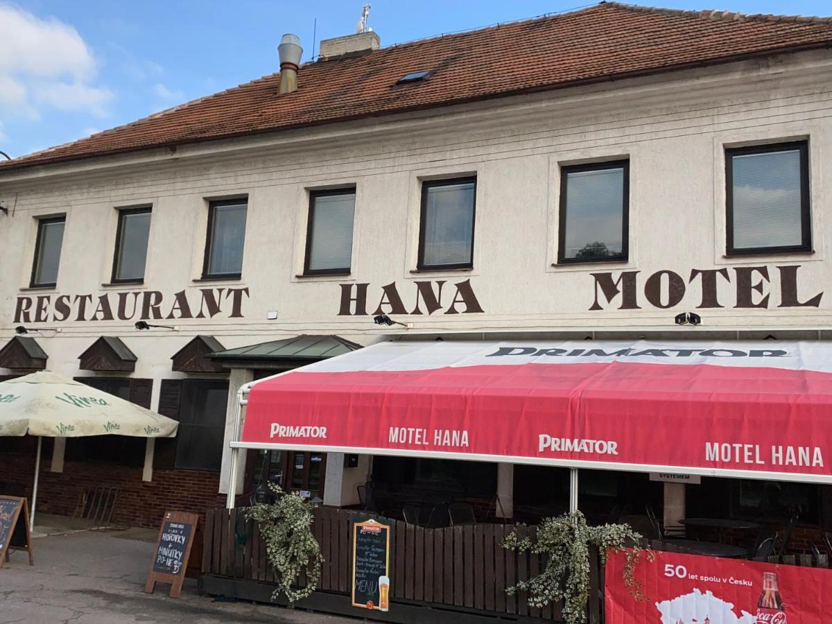 Restaurant Motel Hana Barbara Gastro Sro Ostretin Εξωτερικό φωτογραφία