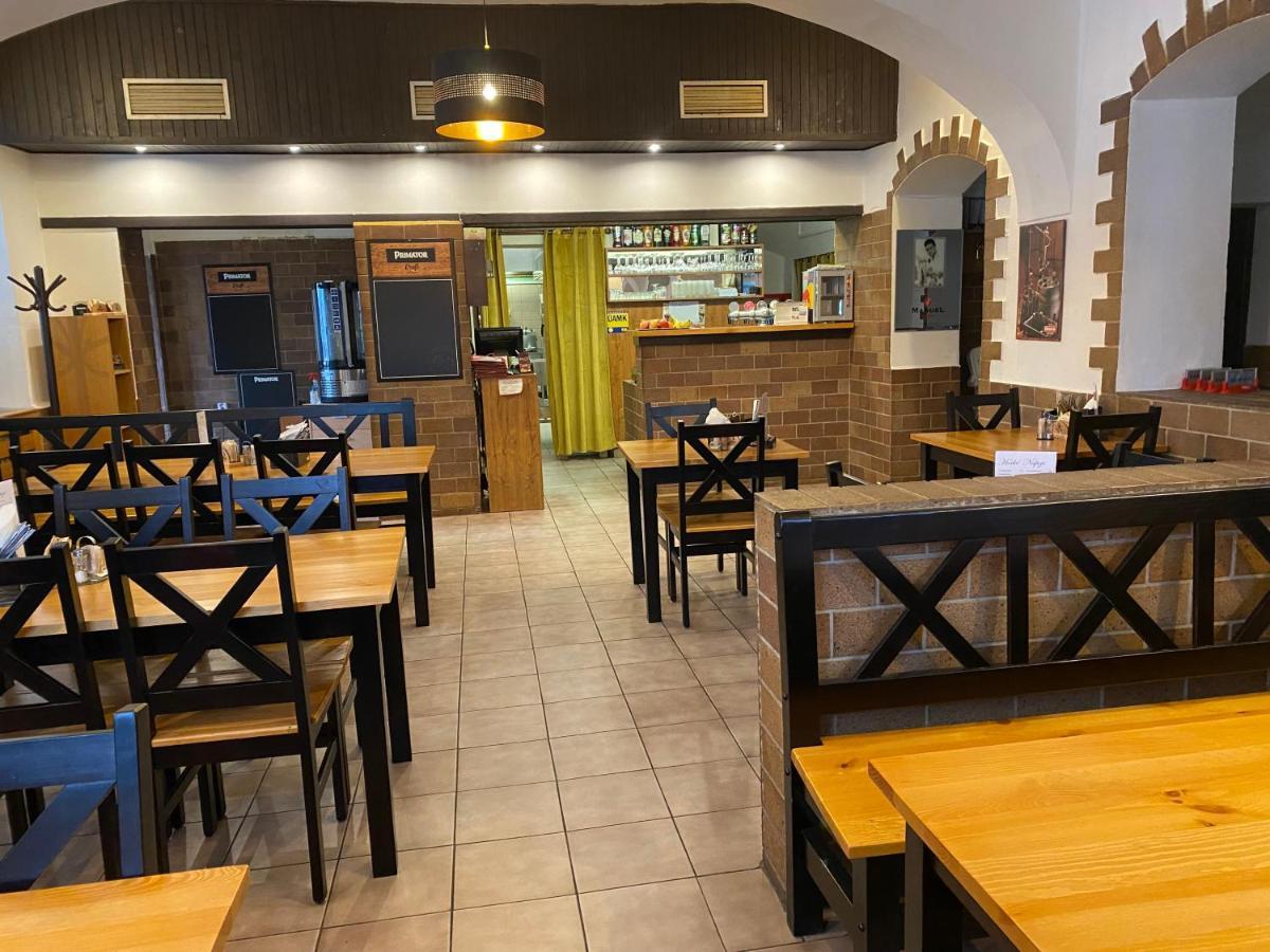 Restaurant Motel Hana Barbara Gastro Sro Ostretin Εξωτερικό φωτογραφία