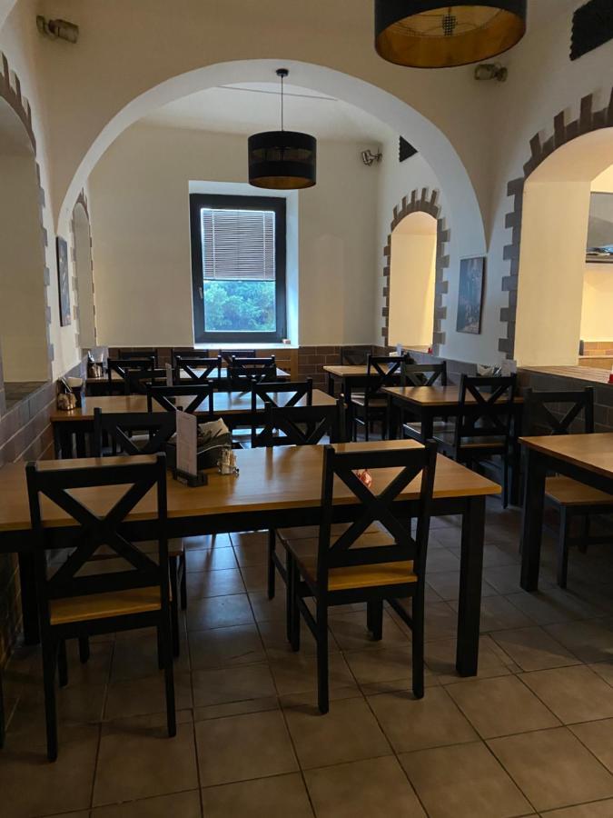 Restaurant Motel Hana Barbara Gastro Sro Ostretin Εξωτερικό φωτογραφία